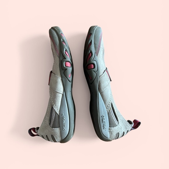 👟Merrell Shoes👟 - Picture 3 of 3